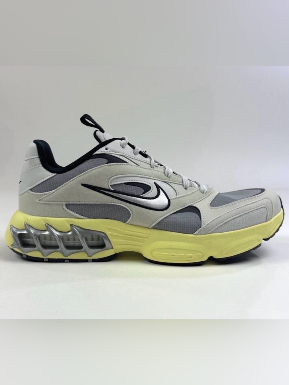 Nike Zoom Air Fire Womens 7 Gray Yellow Athletic Shoes Sneakers Low DV1129-003